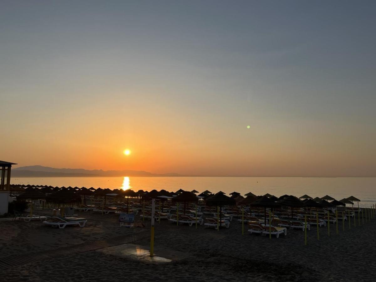 Apartamento 1ª Linea Playa Garaje Piscinas Terraza 토레몰리노스 외부 사진